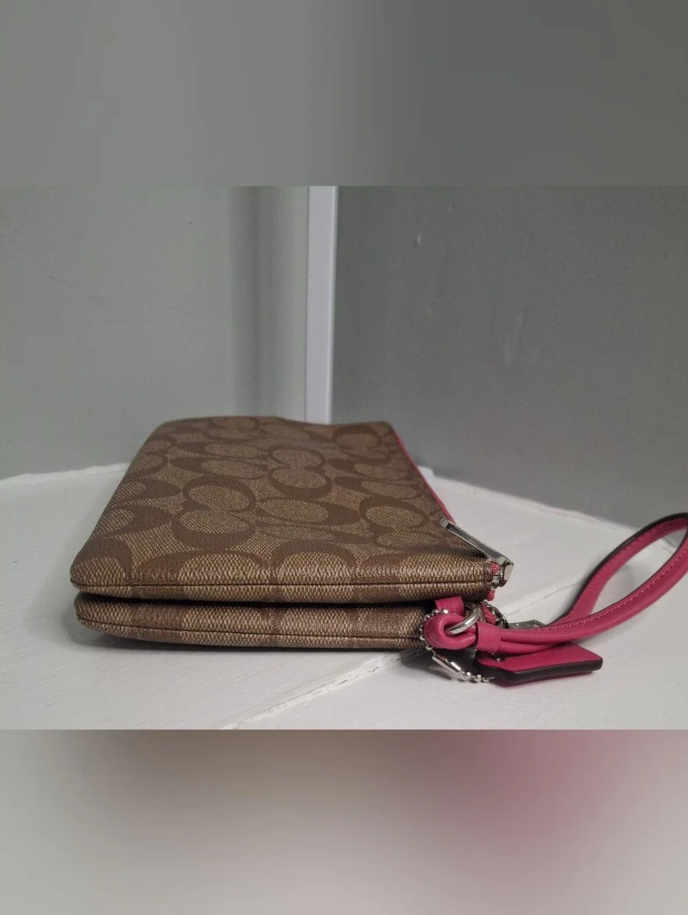 Coach Double Zip Wristlet Signature Canvas Khaki Fuchsia  EUC Like New